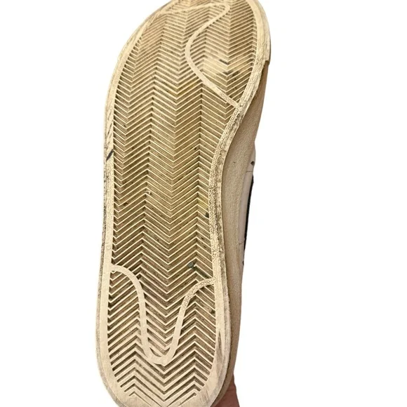 Nike Blazer Mid '77 Vintage Sneakers. Men’s size 9. Used. - Picture 6 of 7